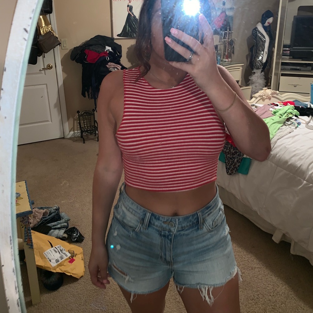 ZARA Red stripped crop top 🌸